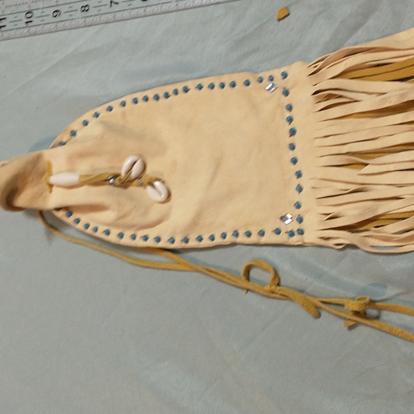 Buck Skin And Lamb Skin Fringe Bag - Picture 7 of 7